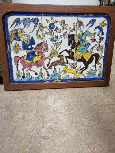 Quadro con maioliche vintage